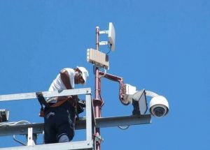 安裝監(jiān)控系統(tǒng) 安裝監(jiān)控系統(tǒng)